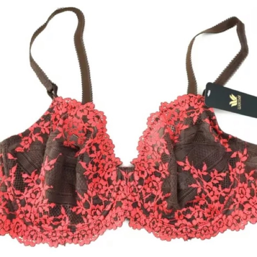 WACOAL 36C Embrace Lace Underwire Bra Unpadded NWT